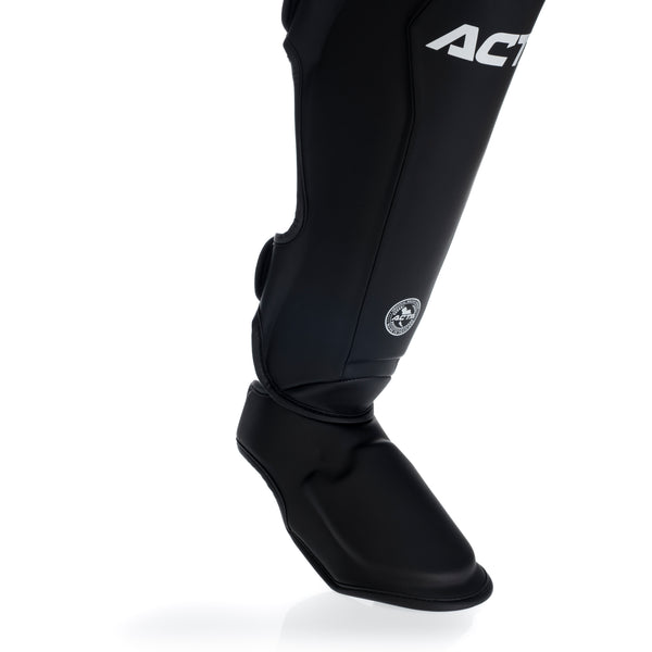 Acta Shin Guards Striker Semi Black